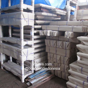 packing stuffing container